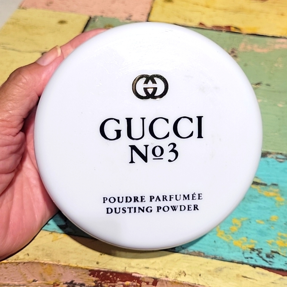 100% Authentic Gucci No. 3 Dusting Powder - New